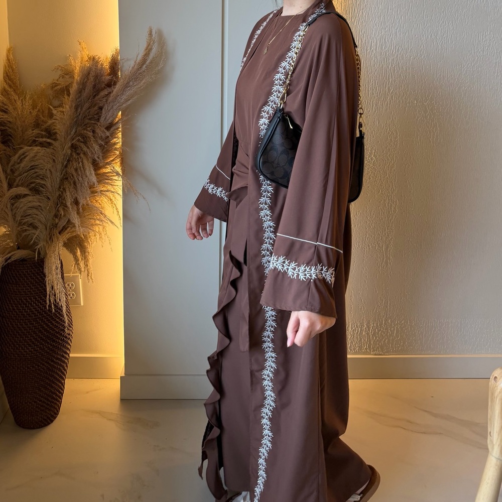 brown abaya